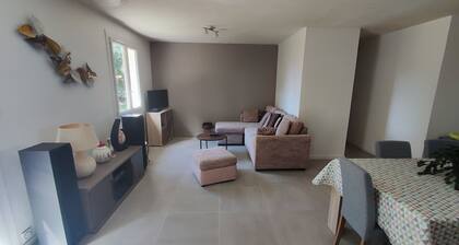 Country house 15 min from the sea