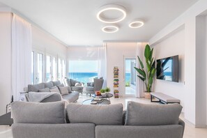 Télévision, cheminée, jeux vidéo