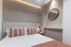 1 chambre, fer et planche à repasser, Wi-Fi gratuit, draps fournis