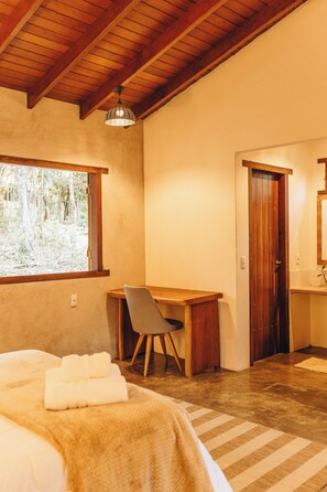 Desk, laptop workspace, free WiFi - Ashiyana Brasil (Alto Paraíso de Goiás)