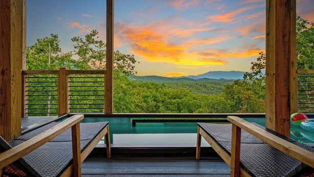 Unclassified image, 1 of 91, button - Smoky Vista / Hot Tub & Mountain Views (Sevierville)
