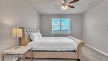 4 habitaciones, tabla de planchar con plancha y wifi gratis