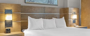 Iron/ironing board, Internet, bed sheets