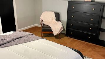 4 bedrooms, WiFi, bed sheets