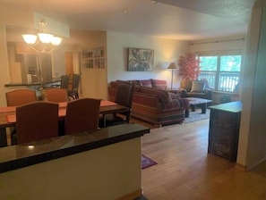 Interior - Beautiful Edwards 3 bedroom condo - New Listing! (Edwards)