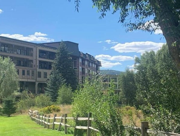 Property grounds - Beautiful Edwards 3 bedroom condo - New Listing! (Edwards)