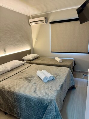 書桌、免費 Wi-Fi