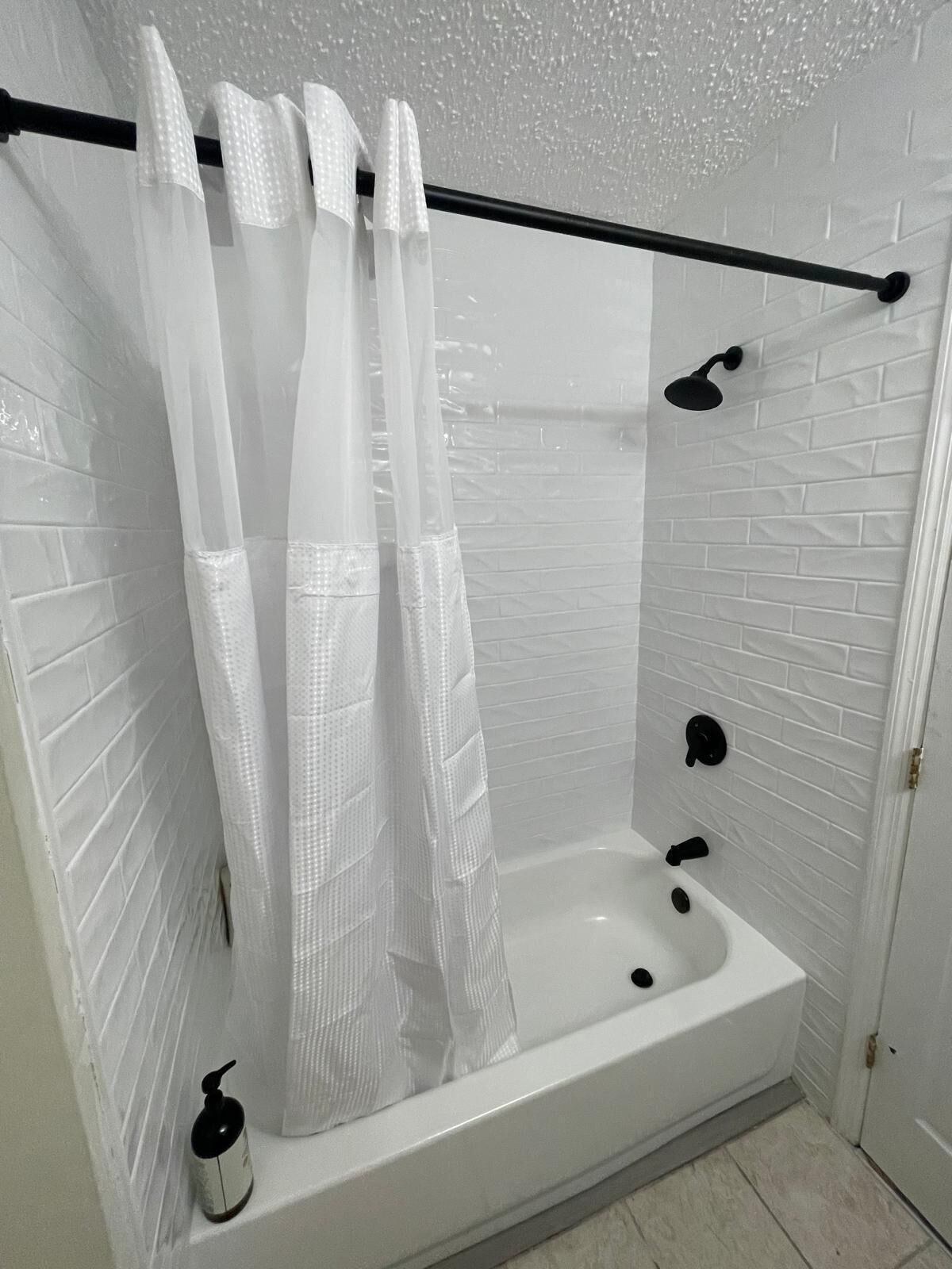 Towels, soap, shampoo, toilet paper