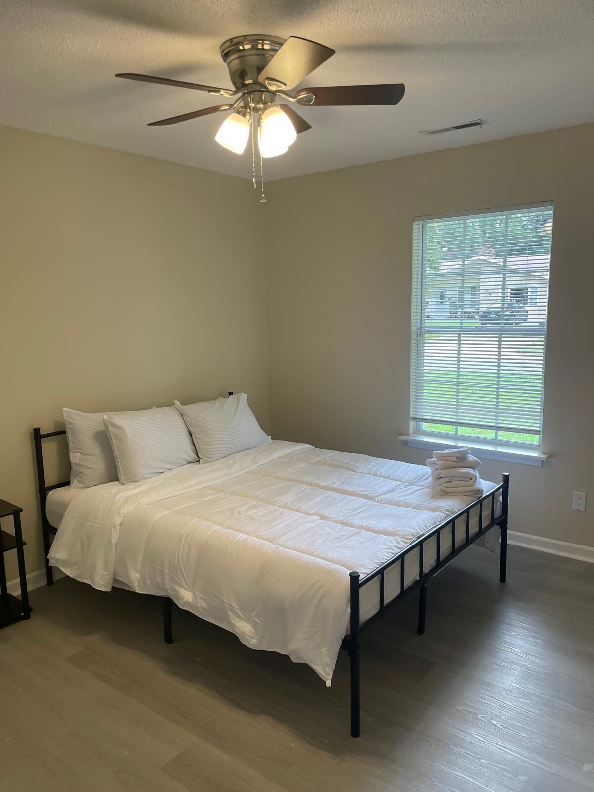 4 bedrooms, free WiFi, bed sheets