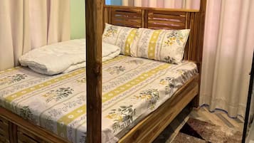 1 bedroom, iron/ironing board, WiFi