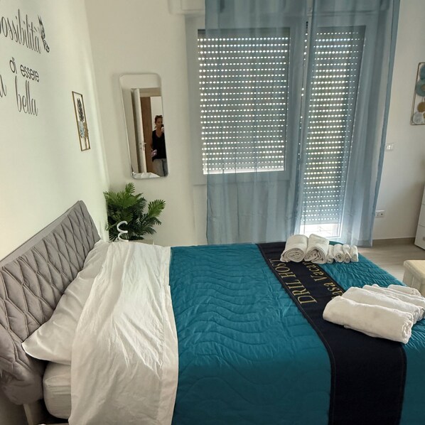 2 dormitoris, planxa i posts de planxar, wifi gratuïta i roba de llit