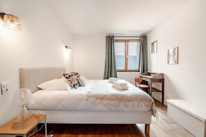 Bügeleisen/Bügelbrett, WLAN, Bettwäsche