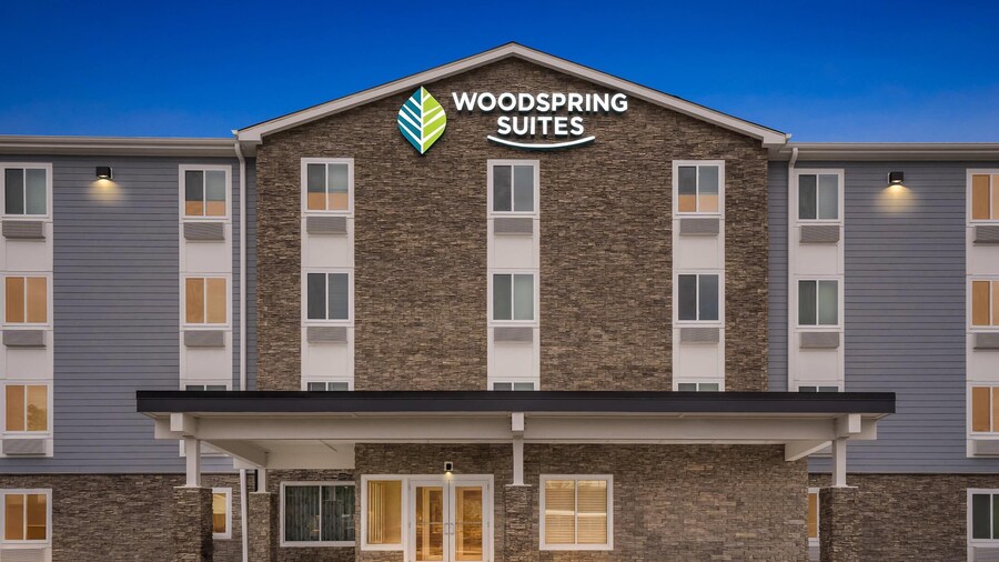 Woodspring Suites Wilmington Riverfront