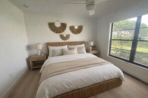3 chambres, bureau, Wi-Fi, draps fournis