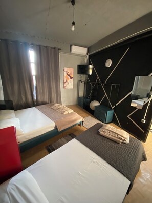 2 bedrooms, iron/ironing board, WiFi, bed sheets - jimvillaa1 (Andravida)