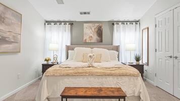 3 bedrooms, iron/ironing board, travel crib, WiFi