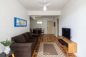 Basic apartman | Nappalirész | Okostévé