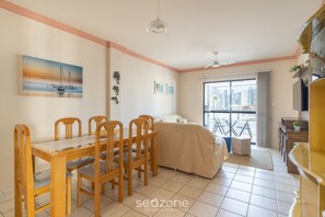 Basic Apartment | Living area | Flat-screen TV - Apt With sea View and Barbecue in Itapema Gbl601 (Itapema)