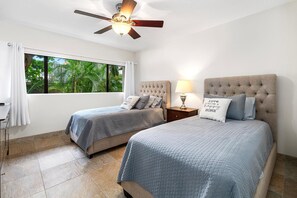 公寓客房, 1 張特大雙人床 (Keauhou Punahele#D-102) | 2 間臥室