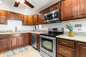 Condo, 1 giường cỡ king (Keauhou Punahele#D-102) | Bếp riêng