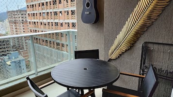 Apartamento básico | Opções para refeição ao ar livre