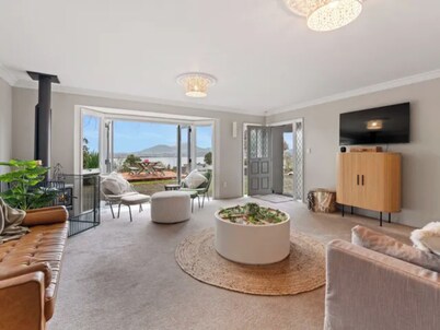 Acacia Horizons - Taupo Holiday Home
