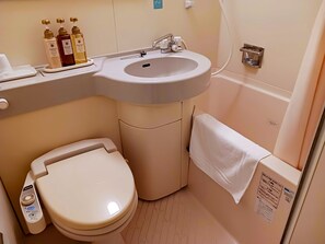 Bathroom - APA Hotel Yamaguchi Iwakuni Ekimae Nishi (Iwakuni)
