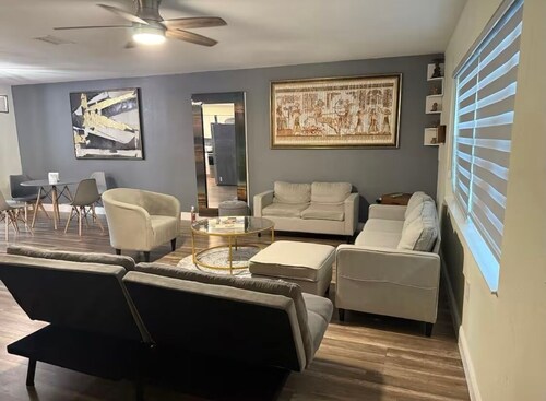 3-bedroom house Near Theme Parks, Unversal Studios,Disney