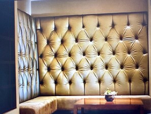 Interior - High-end Condo in Luxury Full-Service High-Rise Building (Phoenix)