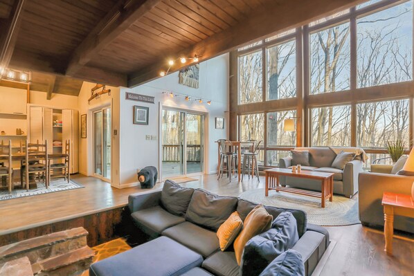 Smart TV, fireplace, DVD player, foosball