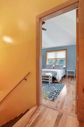 3 habitaciones, escritorio, wifi y ropa de cama