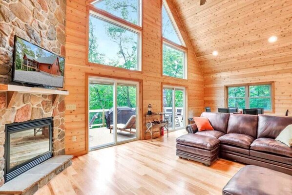TV, fireplace, offices