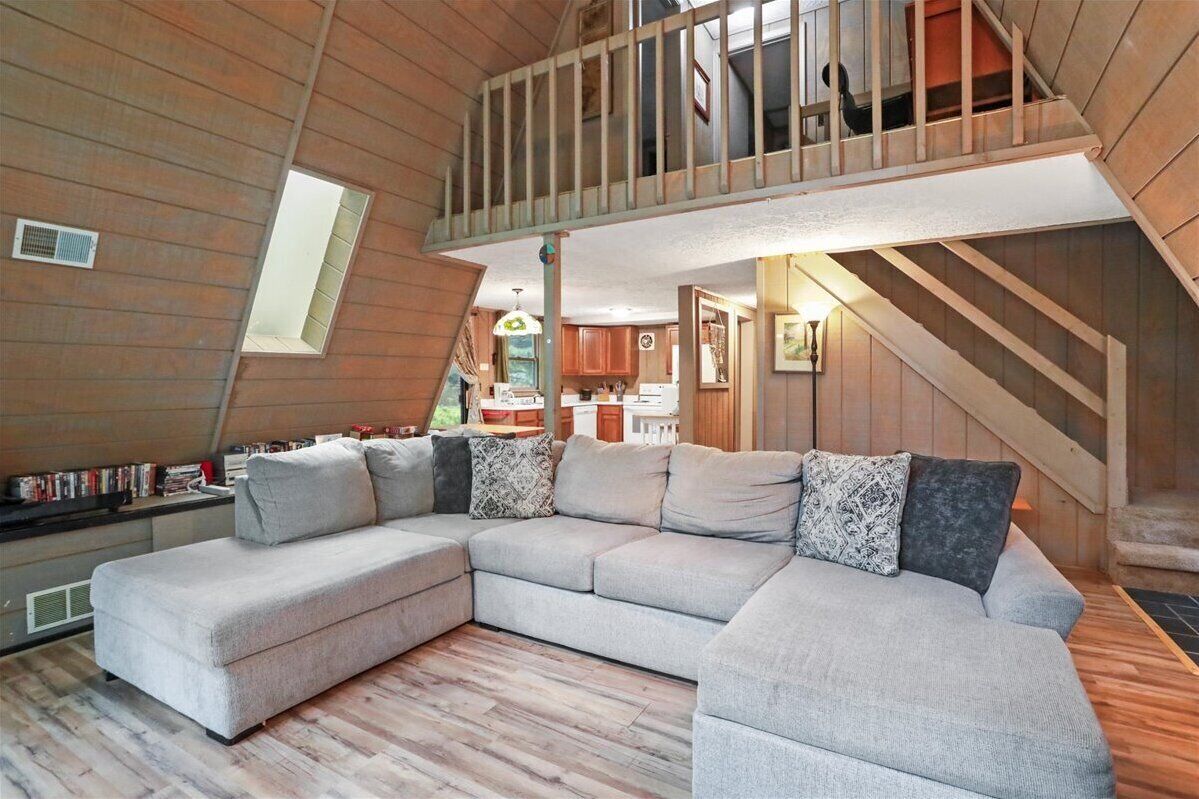 تلفزيون ذكي، مشغل دي  في دي، كُتُب، مكتبة فيديو