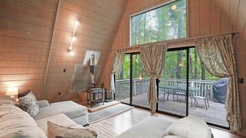 Smart TV, DVD player, books, video library