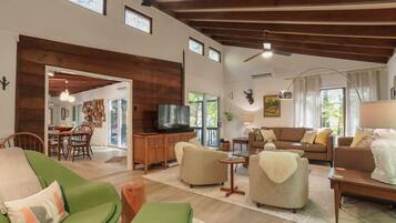 Smart-tv, videospelletjes, een dvd-speler en boeken