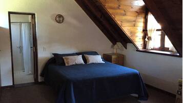 4 habitaciones, tabla de planchar con plancha y wifi