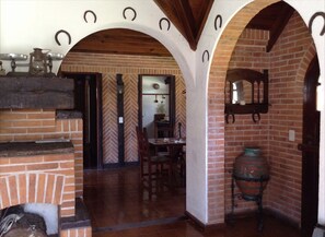 Interni