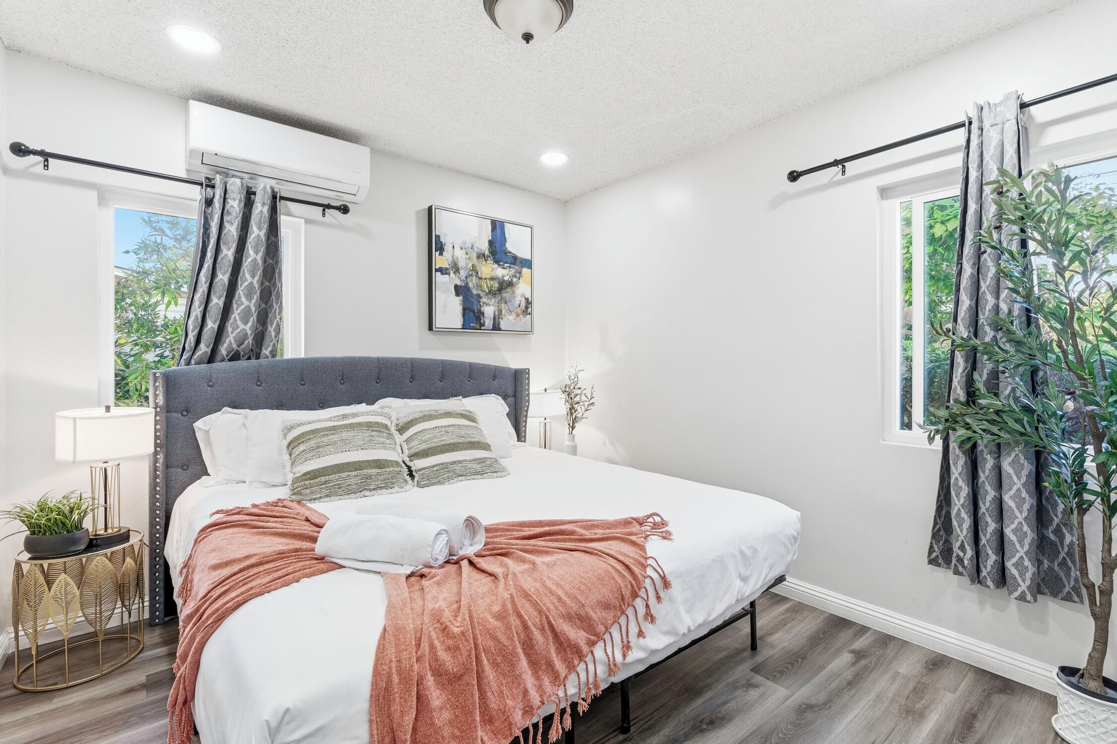 2 chambres, fer et planche à repasser, accès Internet