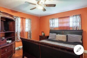 4 Schlafzimmer, Bügeleisen/Bügelbrett, Internetzugang, Bettwäsche