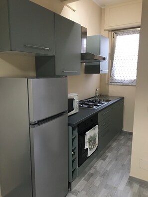 Mikrowelle, Ofen, Herdplatte