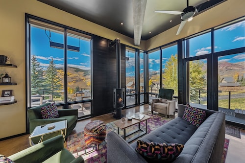 Crested Butte Mountain | Hot Tub, BBQ Area & Views