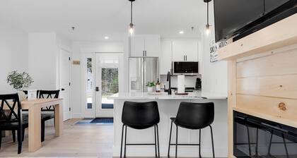 2-bedroom condo in charming Bethel