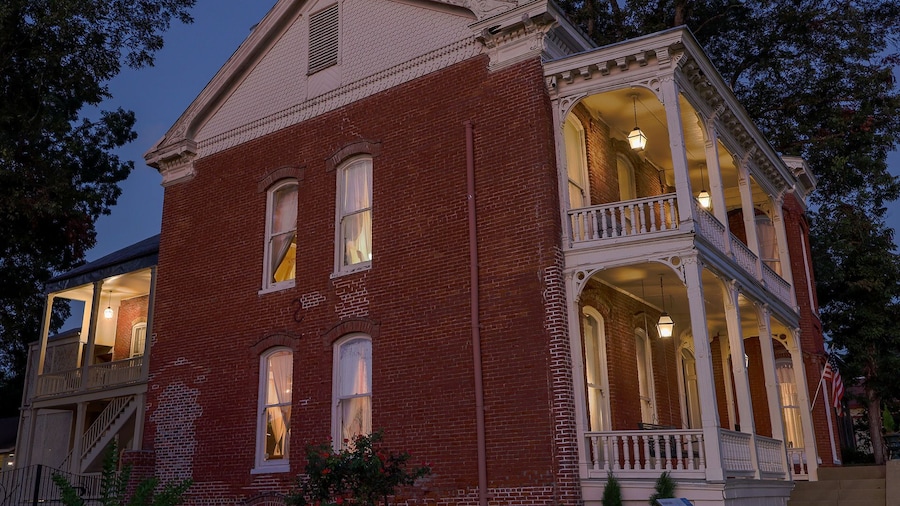Baer House Inn