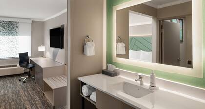 Wingate By Wyndham Jackson