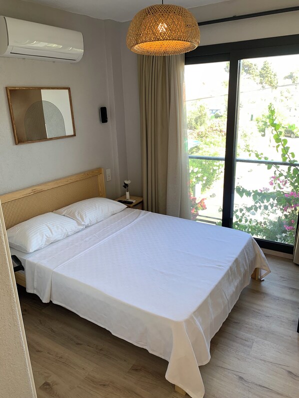 Classic Double Room, Patio, Garden View