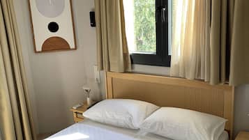 Deluxe Double Room, Sea View | Free WiFi