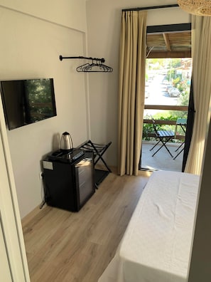 Camera Deluxe con letto matrimoniale o 2 letti singoli, vista mare | Wi-Fi gratuito