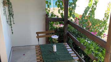Deluxe Double Room, Sea View | Free WiFi
