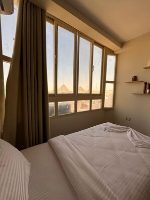 Iron/ironing board - Rafif Hotel (Giza)