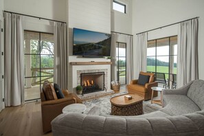 TV connectée, cheminée